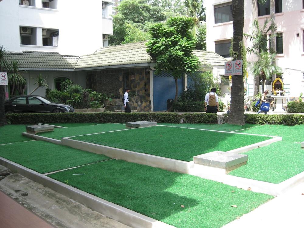 Komol Residencia Bangkok Exterior foto