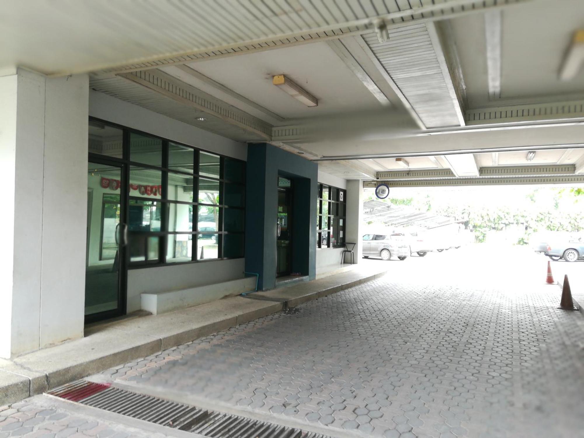 Komol Residencia Bangkok Exterior foto